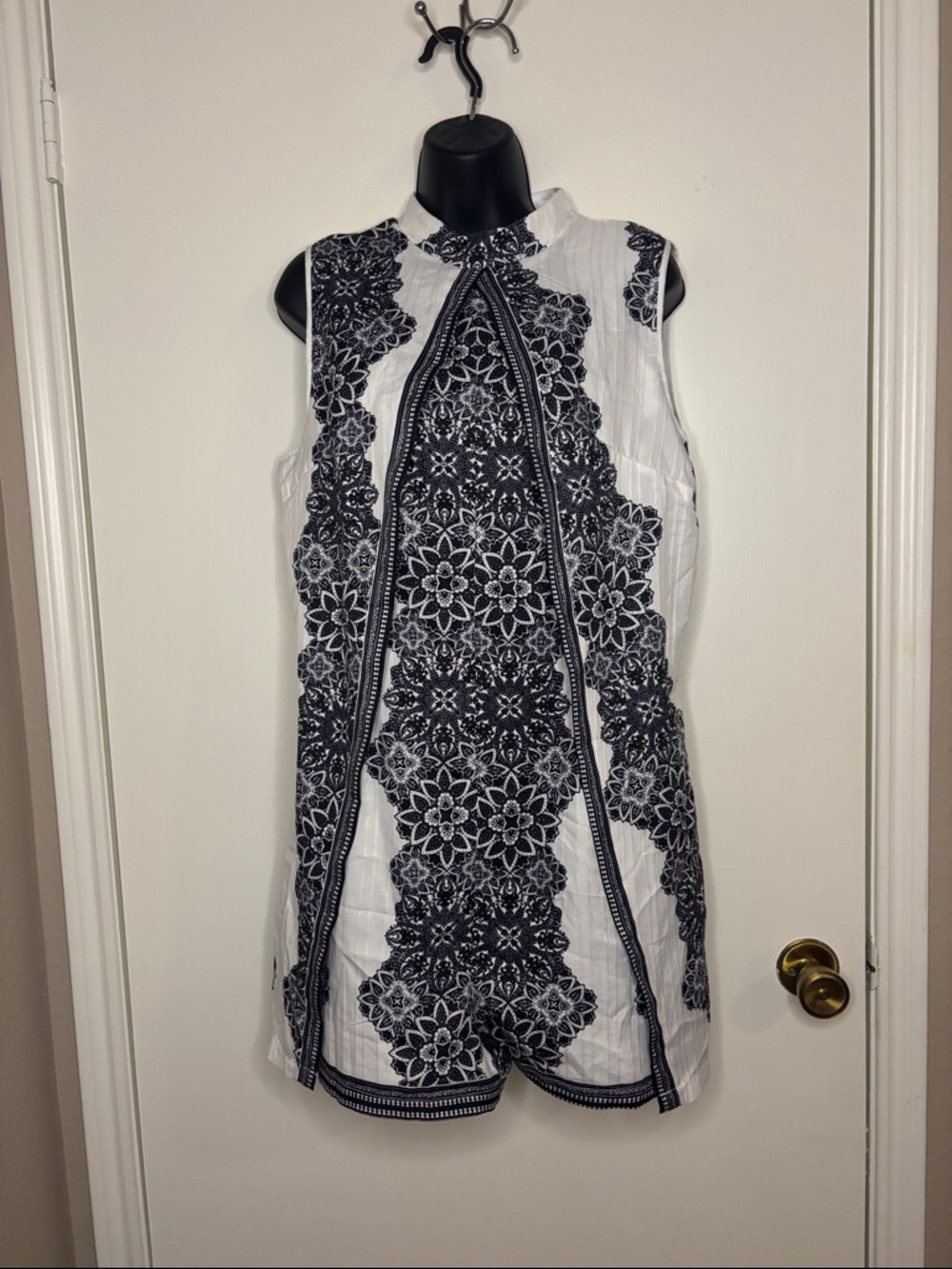 SHEIN White Sleeveless Romper with Navy Floral Embroidery